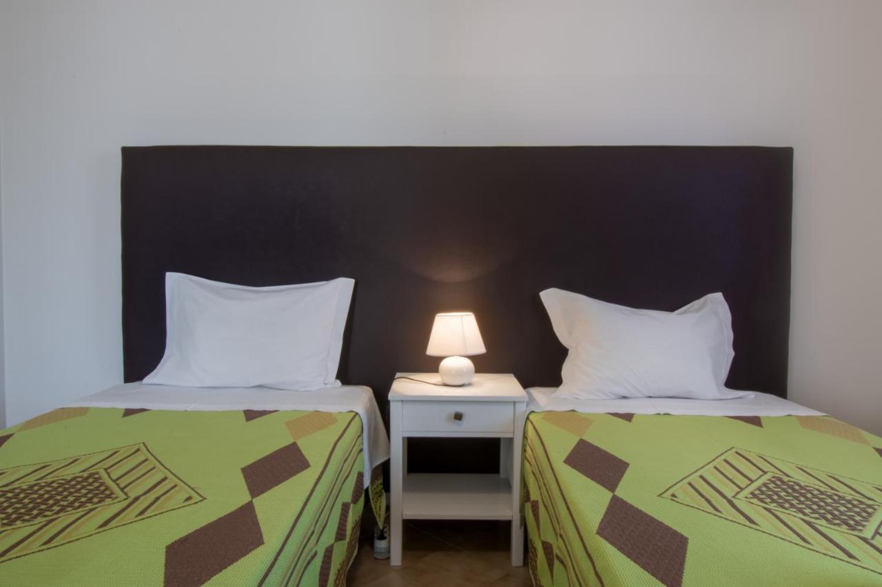 Apartamentos Pinto Quarteira Kültér fotó