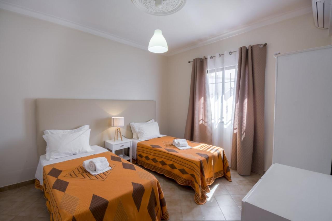 Apartamentos Pinto Quarteira Kültér fotó