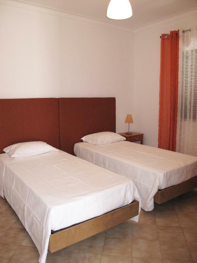 Apartamentos Pinto Quarteira Kültér fotó